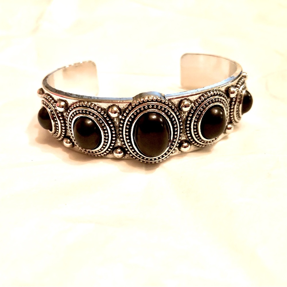 Awesome Cuff Bracelet 🎁